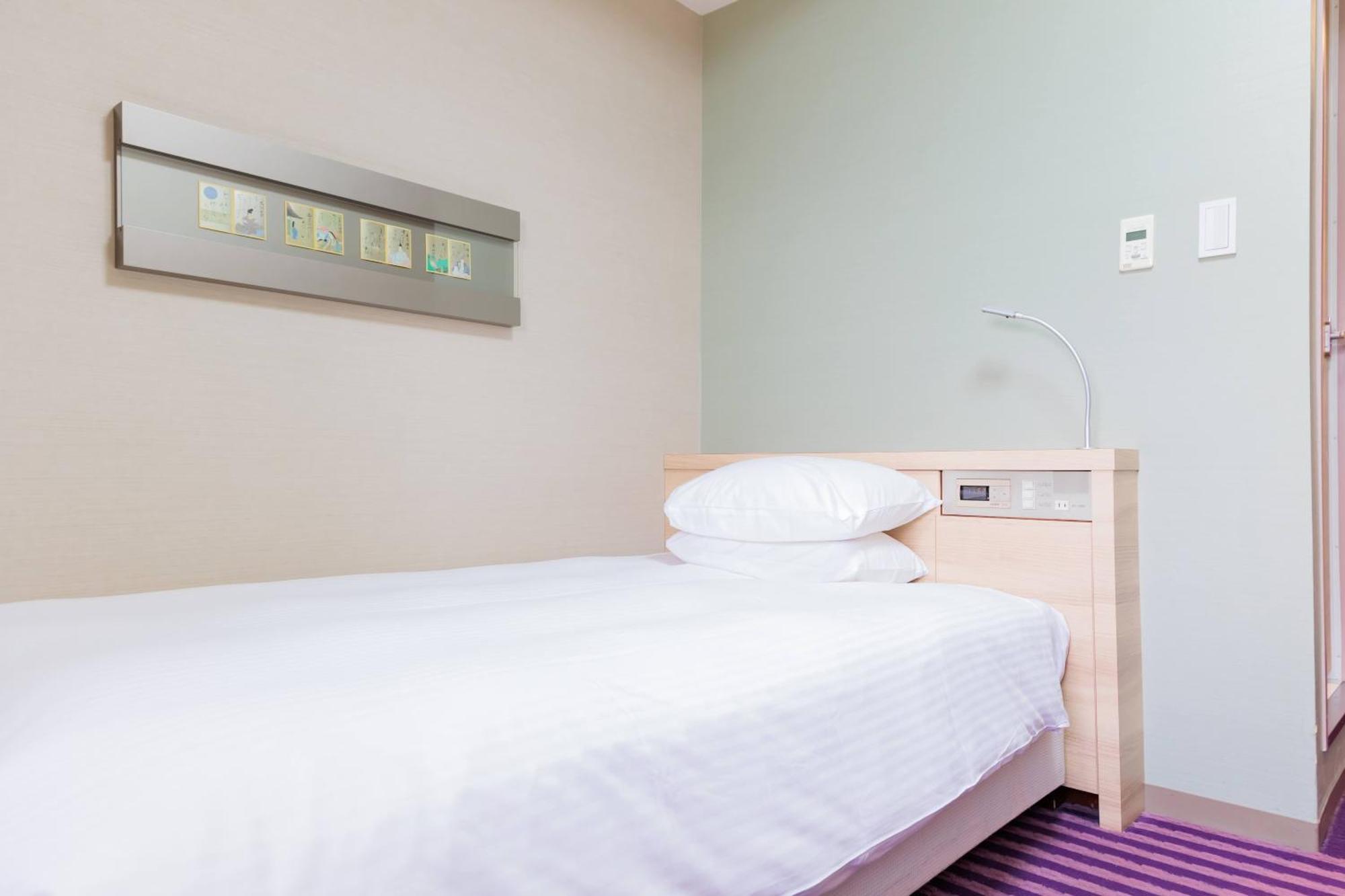 Hotel Keihan Kyoto Grande Pokoj fotografie